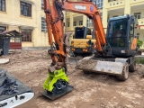 ​​​​​​​Tìm hiểu thông tin về đầm rung gắn xe đào san lấp mặt bằng